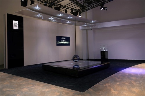 “划时代的推动力——宝马集团未来展”在北京启幕